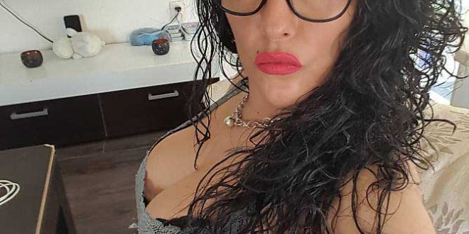 Dolgun Ateşli Ümraniye Escort Müge